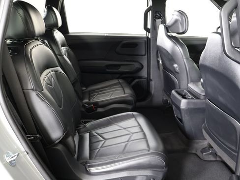 Used 2027 Kia Telluride EX X-Line AWD/4WD image 39