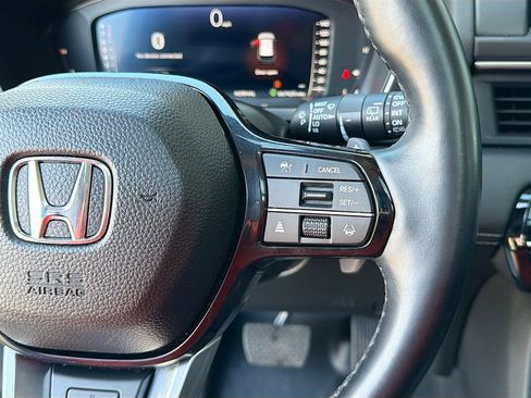 Used 2023 Honda Pilot Elite image 43