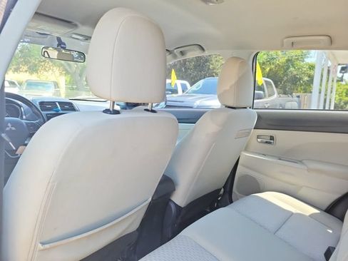 Used 2017 Mitsubishi Outlander Sport LE FWD image 21