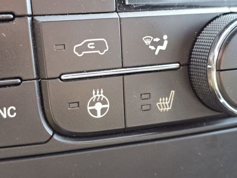 Used 2017 Dodge Grand Caravan GT image 6