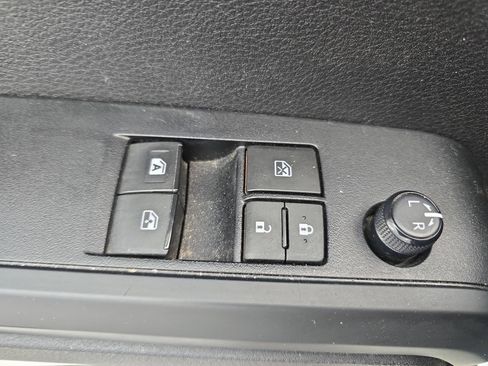 Used 2021 Toyota Tacoma SR image 26