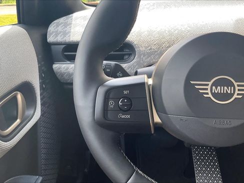 Used 2025 MINI Cooper S FWD image 22