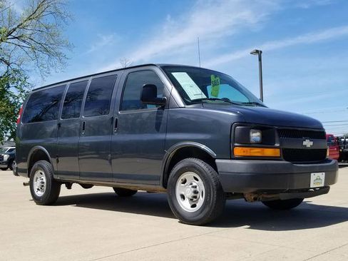 Used 2015 Chevrolet Express 2500 LS image 8