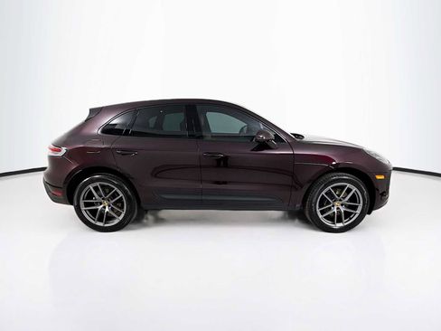 Certified 2026 Porsche Macan AWD/4WD image 8