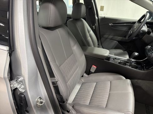 Used 2019 Chevrolet Impala LS image 22