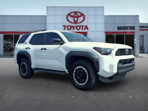Used 2025 Toyota 4Runner TRD Off-Road Premium AWD/4WD image 7