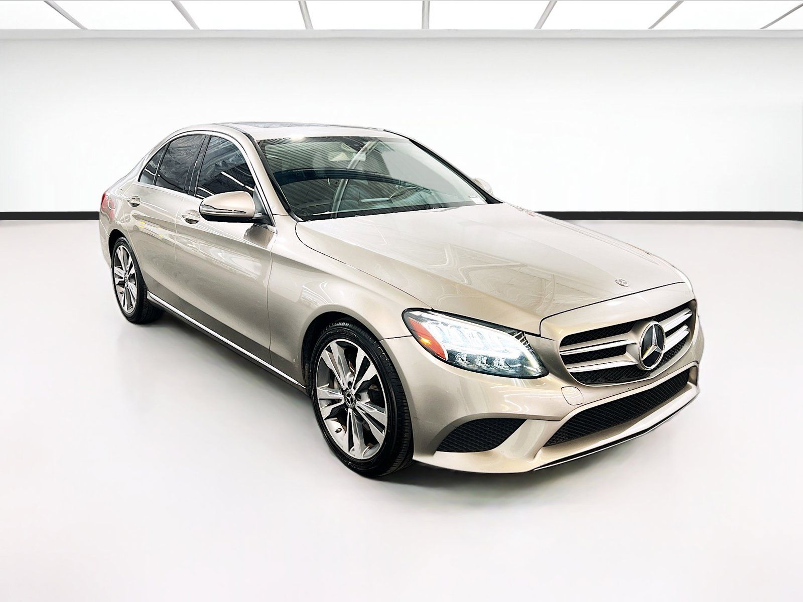 Used 2019 Mercedes-Benz C 300 Sedan image 3