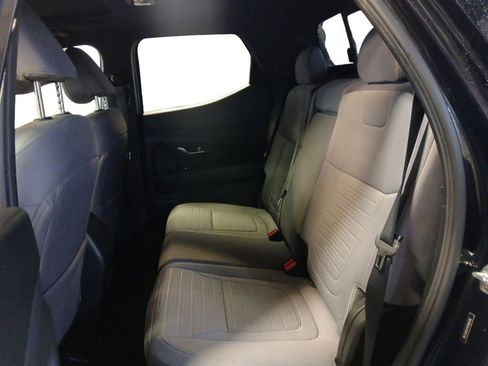 Used 2023 Hyundai Santa Cruz SEL Premium image 13