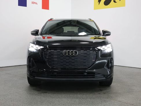 Used 2023 Audi Q4 e-tron Prestige AWD/4WD image 7