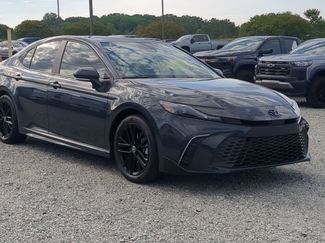 Used 2025 Toyota Camry SE w/ Multimedia Upgrade Package FWD video 2