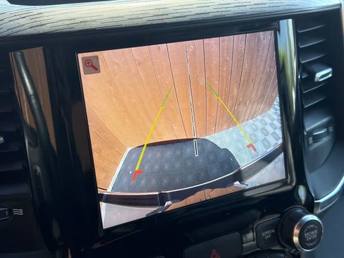 Used 2024 RAM 1500 Laramie image 9