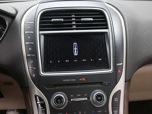 Used 2018 Lincoln MKX Reserve w/ Lincoln MKX Climate Package AWD/4WD image 20