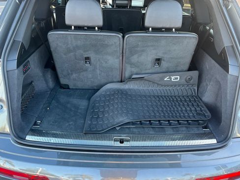Used 2019 Audi Q7 2.0T Premium Plus w/ Premium Plus Package AWD/4WD image 24