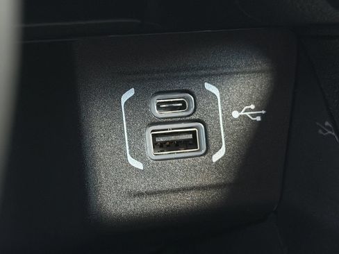 New 2026 Jeep Compass Latitude AWD/4WD image 13