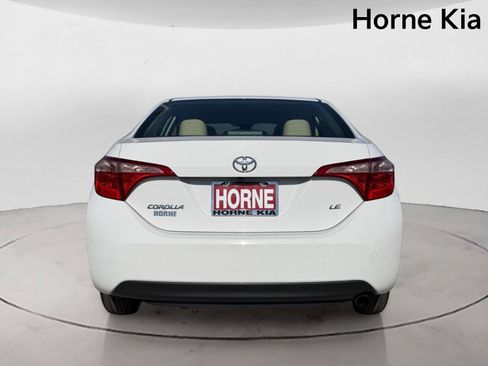 Used 2017 Toyota Corolla LE FWD image 5
