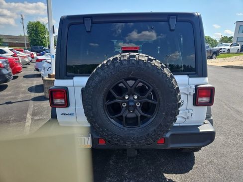 Certified 2025 Jeep Wrangler Unlimited Sport S 4xe AWD/4WD image 4