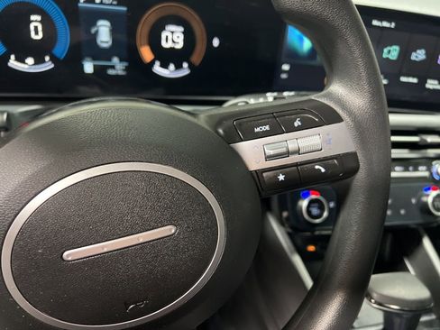 Used 2025 Hyundai Tucson SEL image 23