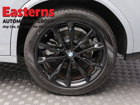 Used 2023 BMW X4 xDrive30i w/ M Sport Package AWD/4WD image 8