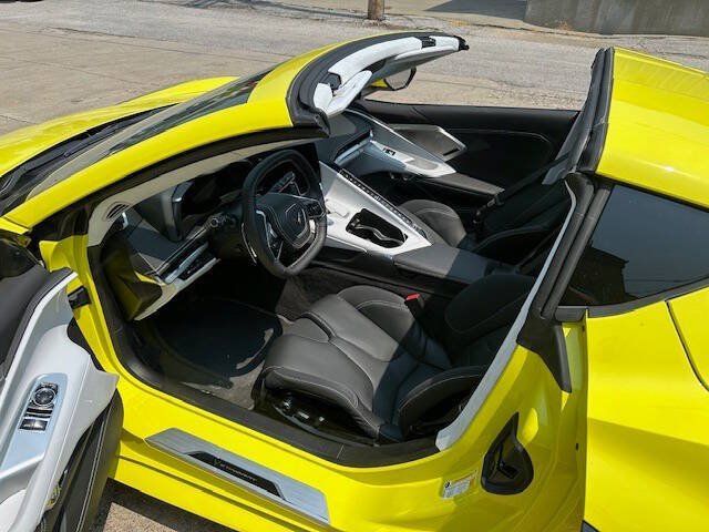 Used 2023 Chevrolet Corvette Stingray Premium Cpe w/ Z51 Performance Package RWD image 12