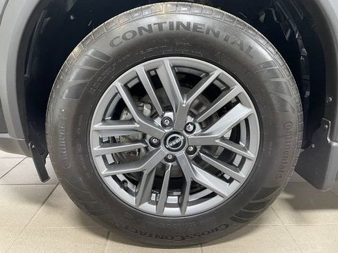 Used 2022 Nissan Rogue S AWD/4WD image 8