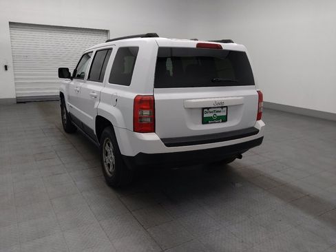 Used 2017 Jeep Patriot Sport w/ Power Value Group FWD image 5