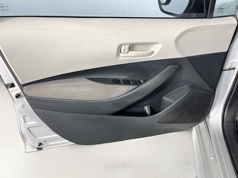 Used 2022 Toyota Corolla LE image 22