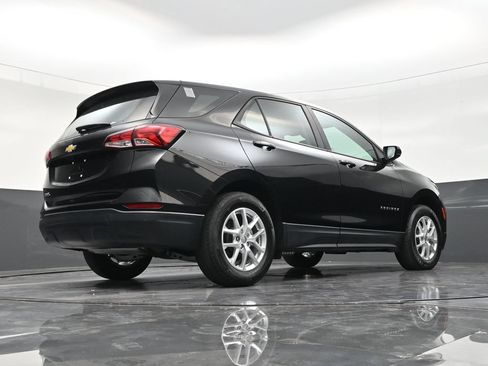 Used 2024 Chevrolet Equinox LS w/ Driver Confidence II Package FWD image 21