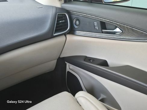 Used 2020 Lincoln Nautilus Reserve w/ Equipment Group 201A image 21