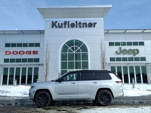 Used 2022 Jeep Grand Cherokee L Summit AWD/4WD image 1