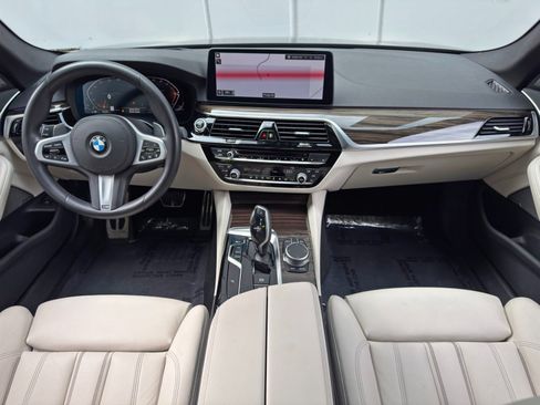Used 2021 BMW 540i w/ M Sport Package RWD image 13