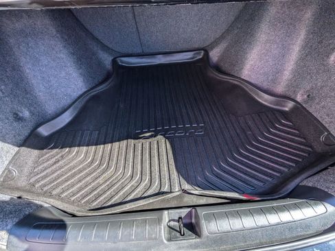 Used 2019 Honda Accord EX image 19