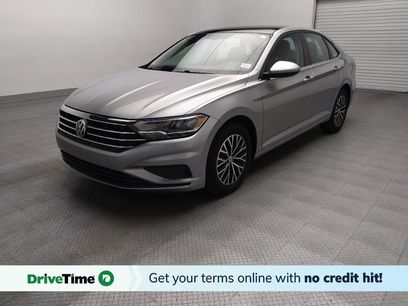 Used 2019 Volkswagen Jetta SE w/ Cold Weather Package