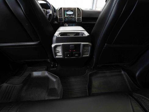Used 2019 Ford F150 Platinum w/ Equipment Group 701A Luxury image 20