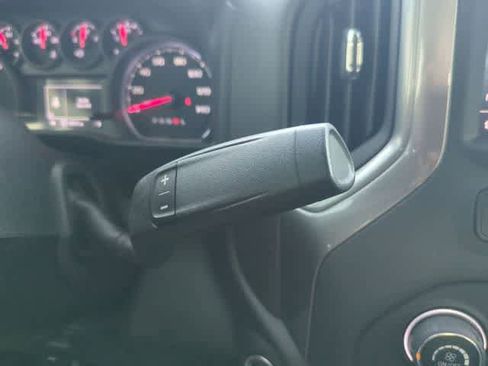 Used 2023 Chevrolet Silverado 1500 Custom image 31