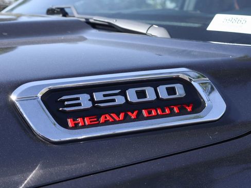 Used 2022 RAM 3500 Limited AWD/4WD image 58