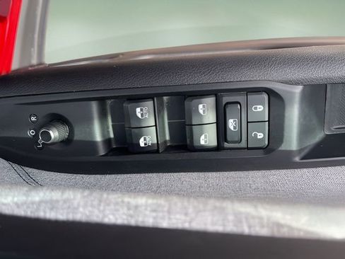 Used 2023 Jeep Compass Sport AWD/4WD image 14