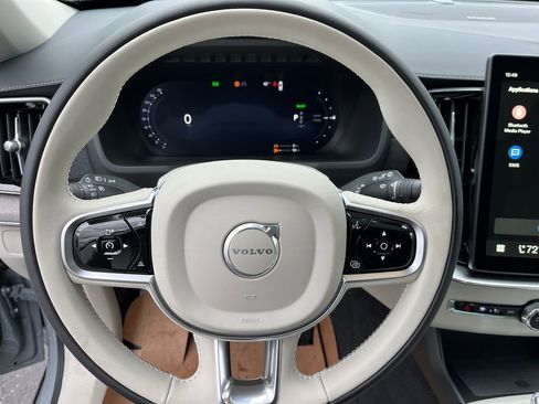 New 2026 Volvo XC90 T8 Ultra w/ Protection Package Premier AWD/4WD image 11