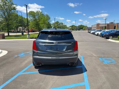 Used 2019 Cadillac XT5 FWD image 6