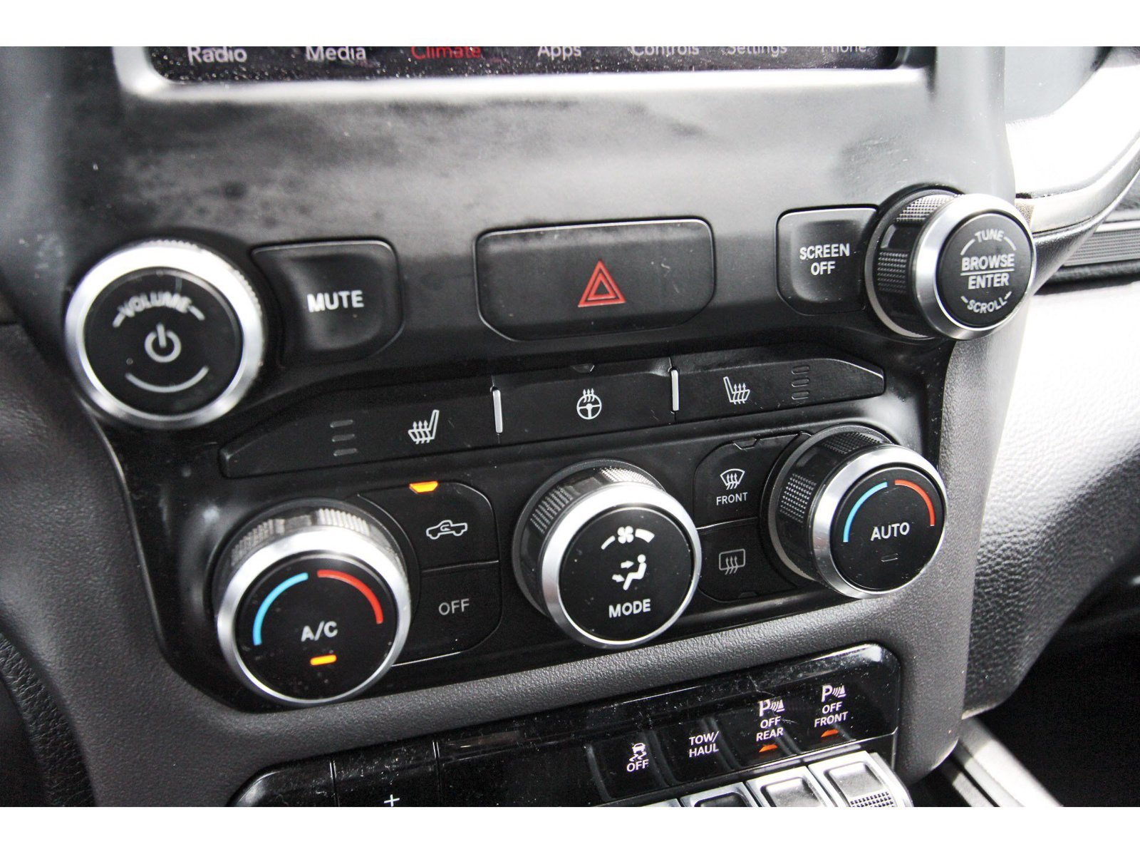 Used 2019 RAM 1500 Sport w/ Level 2 Equipment Group AWD/4WD image 27