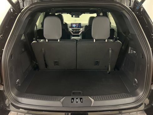 New 2026 Ford Explorer ST-Line w/ ST-Line Street Pack image 35