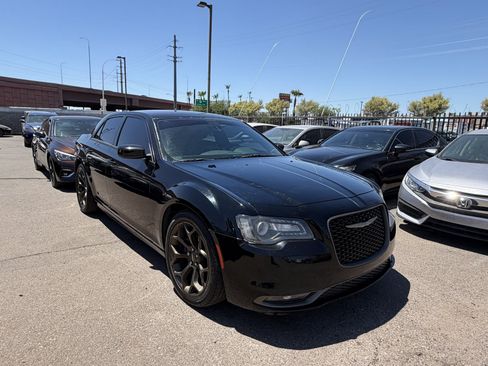 Used 2016 Chrysler 300 S RWD image 5