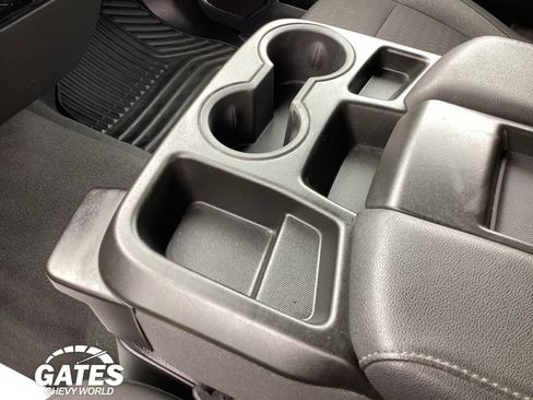 Used 2024 Chevrolet Silverado 1500 LT AWD/4WD image 25