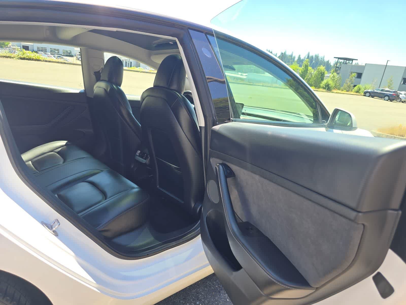 Used 2021 Tesla Model 3 Standard Range Plus RWD image 13