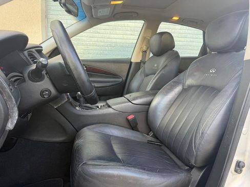 Used 2010 INFINITI EX35 Journey RWD image 20