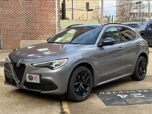 Used 2020 Alfa Romeo Stelvio Ti Sport w/ Quick Order Package 22S Sport image 4