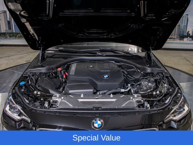 Used 2025 BMW 230i xDrive Coupe w/ Convenience Package AWD/4WD image 5