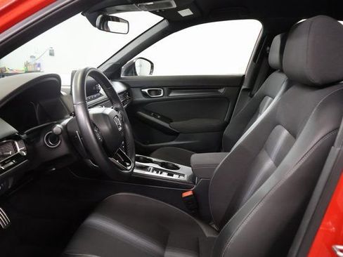 Used 2025 Honda Civic Sport image 12