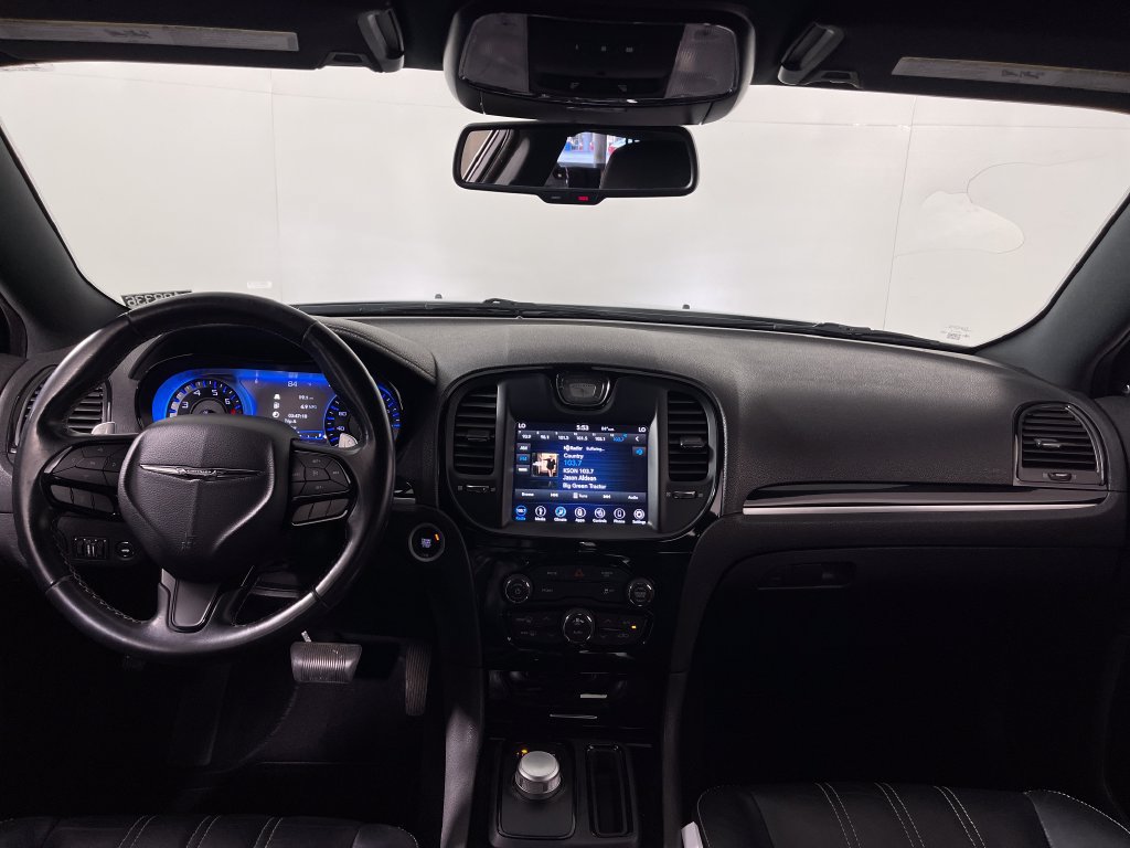 Used 2019 Chrysler 300 S RWD image 14
