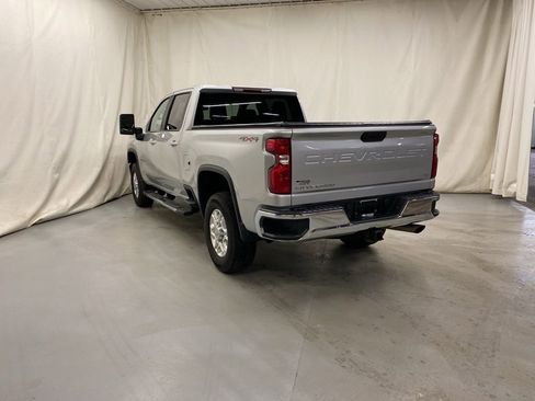 Used 2023 Chevrolet Silverado 2500 LT w/ Convenience Package image 5