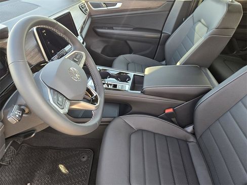 New 2026 Volkswagen Atlas SEL image 11